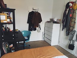 En-suite room available in a large apartment in prague 5