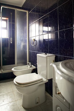 [ERASMUS HOUSE FOR RENT] - 2 minutes walk from the University in