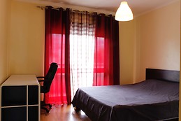 [ERASMUS HOUSE FOR RENT] - 2 minutes walk from the University in