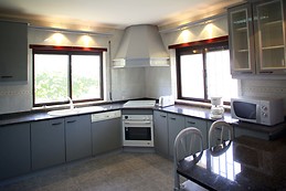 [ERASMUS HOUSE FOR RENT] - 2 minutes walk from the University in