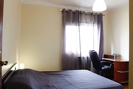 [ERASMUS HOUSE FOR RENT] - 2 minutes walk from the University in