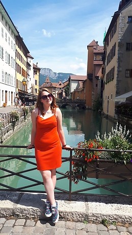 Valentine Destarkeet