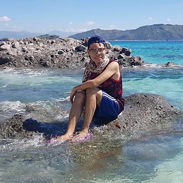 Christopher Van Deita