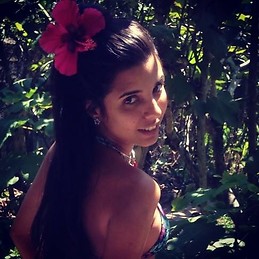 Yasmin Lourenço