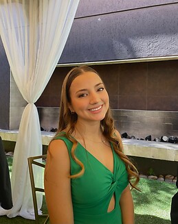 Isabella Vilar De larRiva