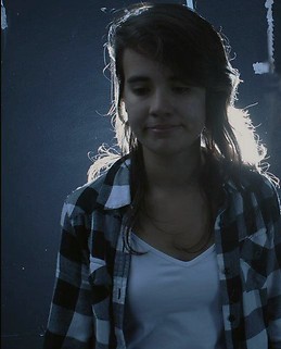 María