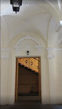 Perfect located fully furnished 47m2 flat next to Kalvin ter and