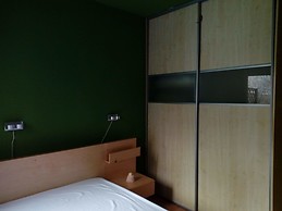 45 sqm fully equipped apartment close to tram 4-6 and metro blue