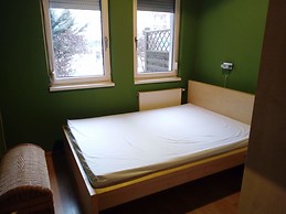 45 sqm fully equipped apartment close to tram 4-6 and metro blue