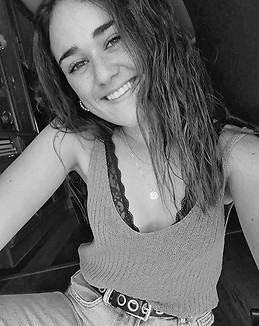 Celia Olivares Gallego