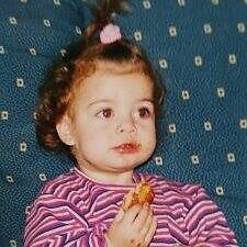 Laura Riera Van Schaik