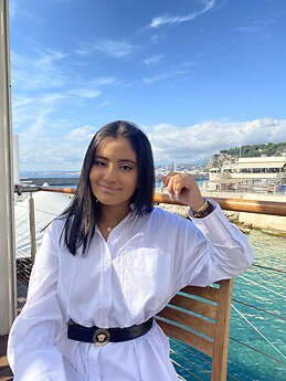 Victoria Labrador