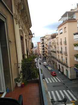 Female double room available in Tarragona centre!