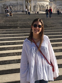 Paula Tablado Velloso