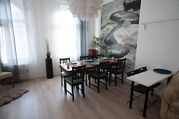 Four rooms for rent in Prague 2!