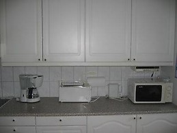 Fully furnished 2 bedroom apartment