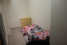Furnished bedroom in the ground floor in Smíchov