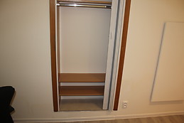 Furnished bedroom in the ground floor in Smíchov