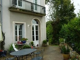 Furnished room in 19th Century home shared with female owner