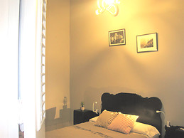 Genial Habitación c/ baño privado muy cerca de la Universidad de