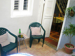 Genial Habitación c/ baño privado muy cerca de la Universidad de