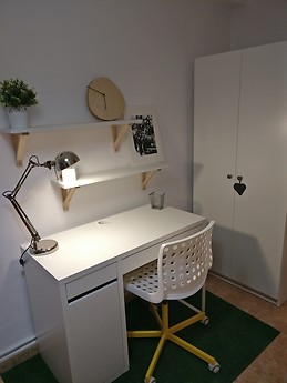 Genial habitación para estudiantes al lado de la Universidad!