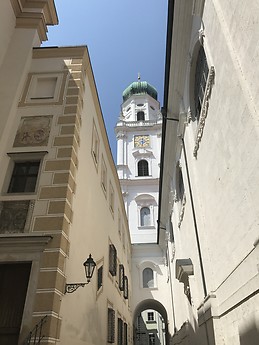 Großes WG-Zimmer mitten in der Altstadt