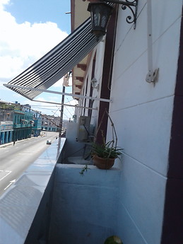 HABITACION 2 EN CENTRO HABANA. CERCA DE LA UNIVERSIDAD