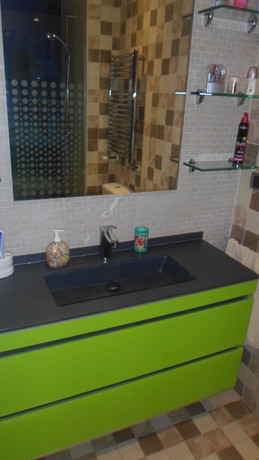 Habitación amplia en centro de Logroño