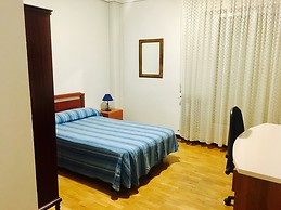 Habitacion amplia cerca de la Universidad de La Rioja