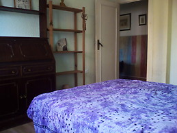 Habitacion amplia y luminosa