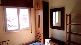 Habitacion amplia y luminosa en Zaragoza