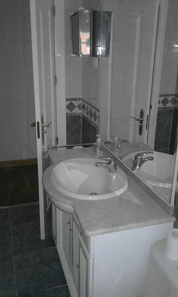 Habitación con baño privado