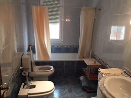 Habitacion Centrica Y Comoda con Desayunos Incluidos Para Caball
