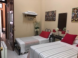 Habitacion Colonial, Las Reyes,en Centro Havana