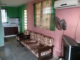 Habitación confortable en la Habana.