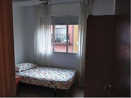 Habitación disponible para entrar a vivir.