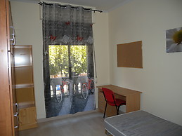 HABITACION EN PRECIOSO PISO ESTUDIANTES PLENO CENTRO CIUDAD