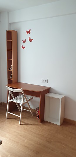 Habitación individual amueblada