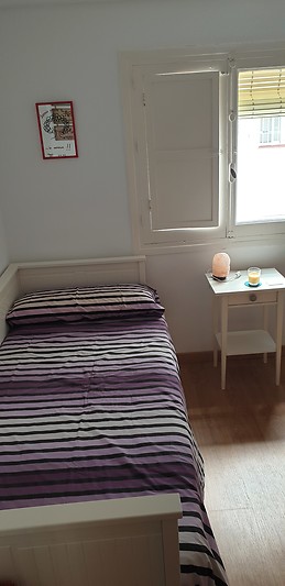 Habitación individual amueblada