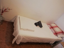 Habitación individual soleada y muy cerca de la playa