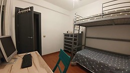 Habitación con litera. Piscina, iSP