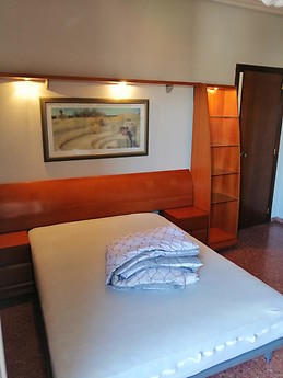 Habitación muy cuidada y cómoda en Logroño, cerca de la universidad