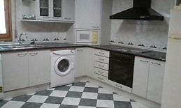 Habitacion con piscina y zonas deportivas