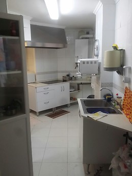 Habitacion en piso muy amplio y cuidado