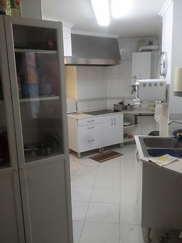 Habitacion en piso muy amplio y cuidado