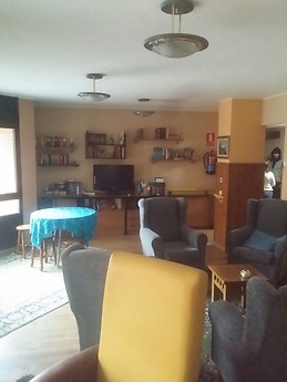 Habitacion en piso muy amplio y cuidado