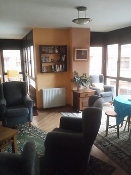 Habitacion en piso muy amplio y cuidado