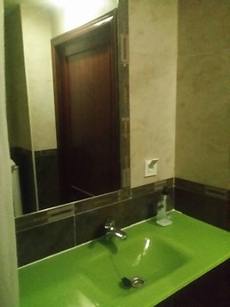 Habitacion en piso muy amplio y cuidado