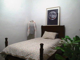 Habitación en piso amplio y soleado en Zaragoza, solo chicas!